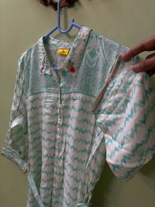 Flower Child Kurta with adjustable belt