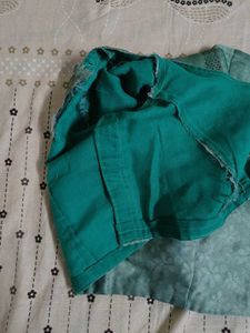 Beautiful Printed Saree With Blouse