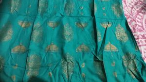 Elegant Green Kurta with Gold Detailing