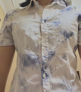 Button Top