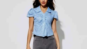 Striped Puff Sleeve Blouse