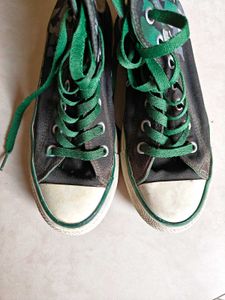Black/Green Chuck Taylors