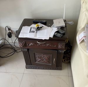 Bed side table