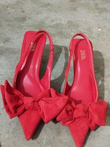 Red Bow Heels