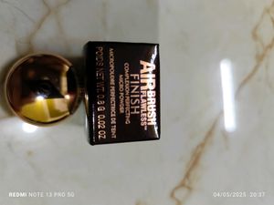 Charlotte Tilbury Airbrush Flawless Finish Compact