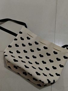Savana Heart Crossbody Bag