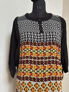 Patterned 3/4 Sleeve Top