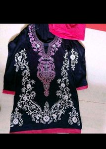 Beautiful wollen kurta &amp; velvet legging &amp; stall