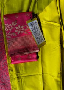 Women Vishudh Kurta Pant Dupatta Set