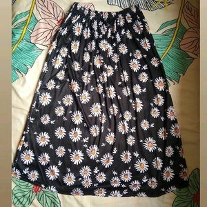 Daisy Printed Tea Length Skirt