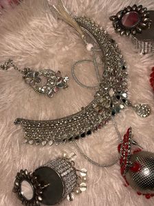 Jewellery Set With Combo’s