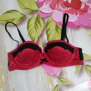 (896) Red & Black Strapless Bra