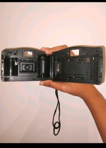 Yashica EZ View Auto Focus 35mm Vintage Camera 📸