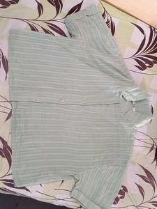 Striped pista Green Shirt