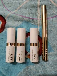 Pack Of 4 Lipstick+ Pouch