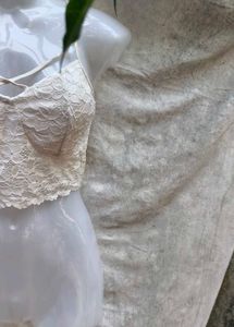 10.10.11 CREME CORSET