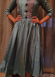 Elegant Green Midi Dress