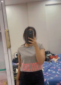 Workout Graphic Crop Top