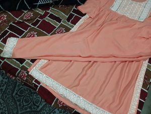 Nayra cut suit