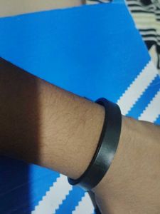Hand Band |