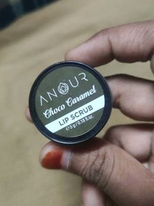 Anour Lip Scrub &amp; Solid Perfum