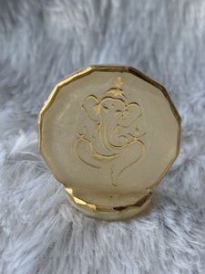 Golden Aura – Elegant Ganesh Resin Decor ✨🪔
