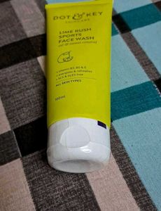 Dot &amp;Key Face Wash