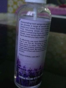 Jaugha Freesia Spray