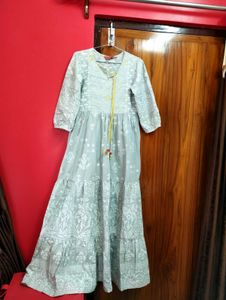 On Sale 🔥🔥🛒Price Dropped Long Gown New Conditio