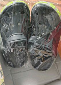 Comfy Black Flats Copy Of Crocs