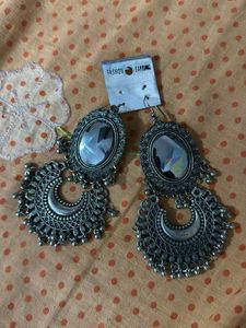 Jhumkas