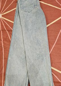 straight fit jeans
