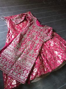 Elegant Pink Embroidered Kurta