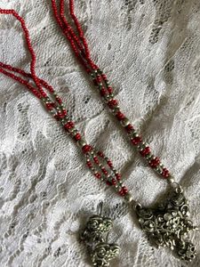 Silver Necklace &amp; Earring Set