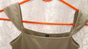 Set of 3 tops