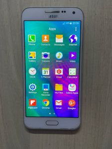 Samsung Galaxy E5 (White) Old Phone