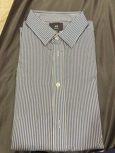 Slim-Fit Easy Iron shirt - H&M