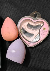 Make-up Brushes With Beauty Blender And Eyelashes