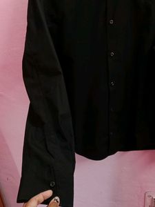 EMPORIO ARMANI Men&#39;s Black Shirt