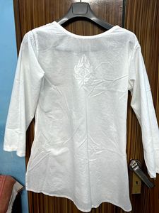 White Embroidered Kurta