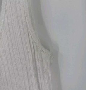 H&amp;M Women’s Scoop Neck Ribbed Knit Sleevele