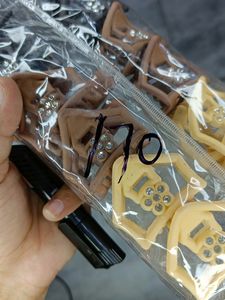 12 Pc Brown Clutcher