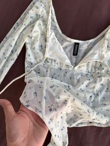 H&amp;M deep neck long floral mesh bodysuit/Size-S