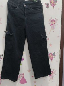 Wide Leg Cargo Pants