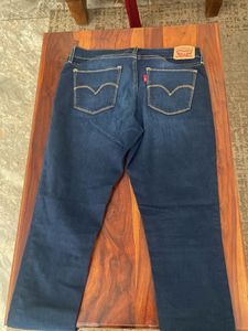 Levi&#39;s Dark Wash Jeans