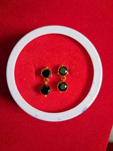 Black Stone Earrings Gold