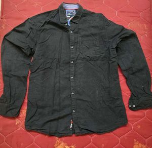 Black long sleeve shirt