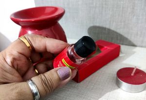 Red Ceramic Oil Burner Set, Like New ✨