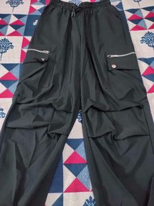 Black Cargo Pants with Zipper Pockets