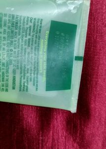 Simple Refreshing Facial Wash